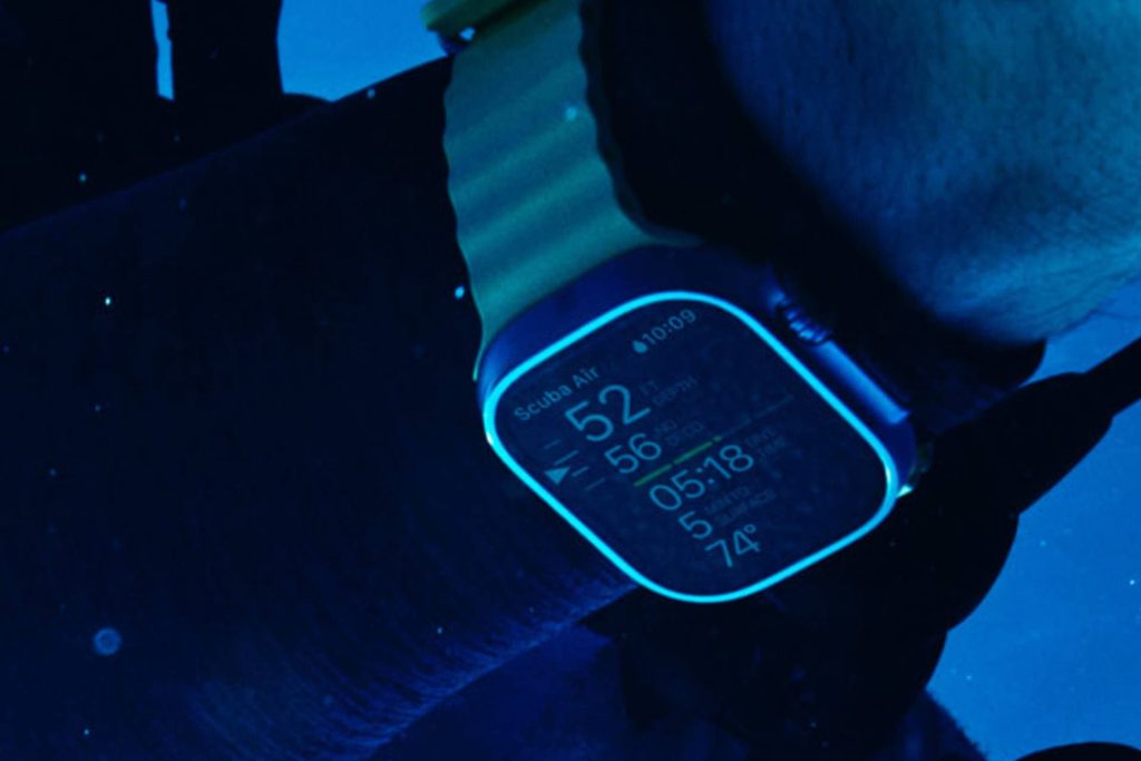 Apple Watch Ultra Oceanic Plus app underwater