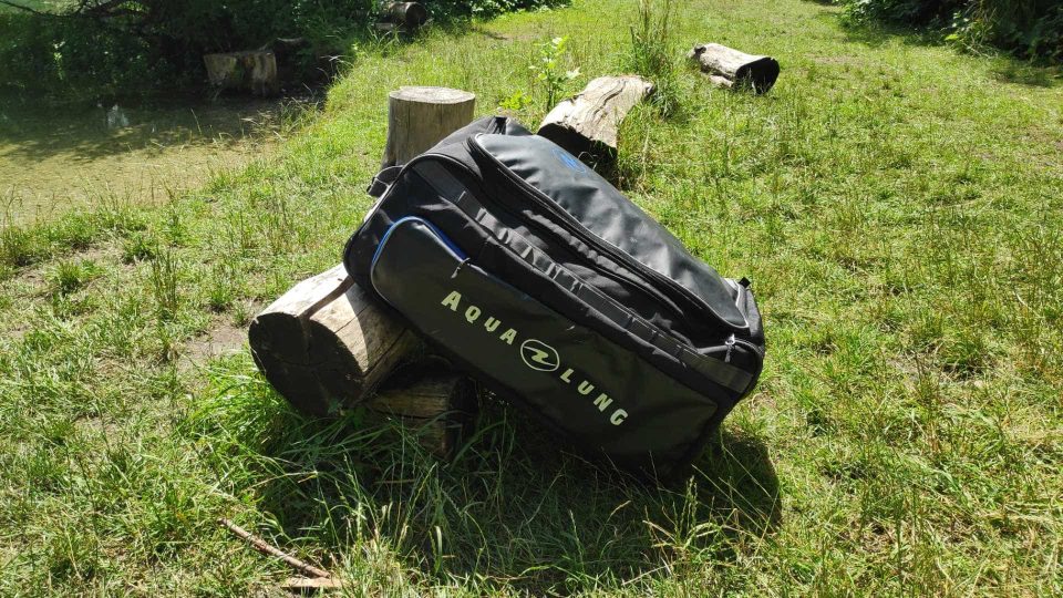 Aqualung Explorer ii dive bag on grass