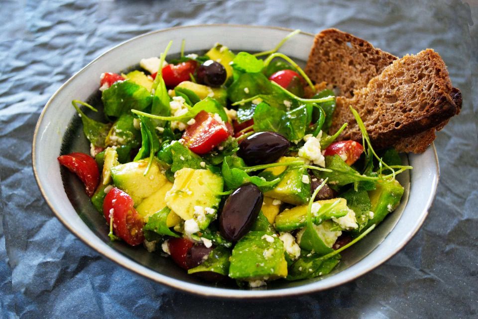 Avocado salad with bread