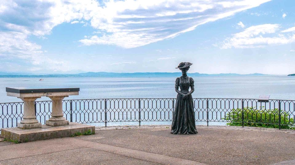 Lake Neuchatel in Switzerland