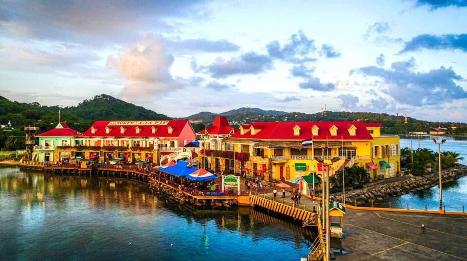 Hafen in Roatan