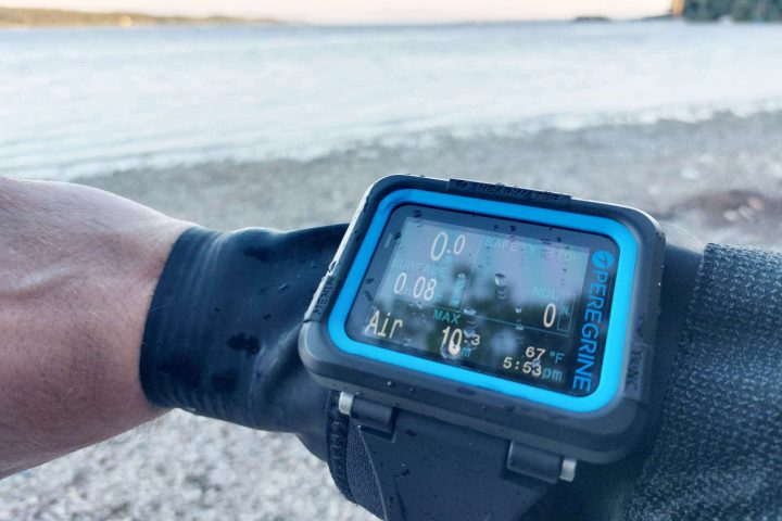 Shearwater Peregrine 14 Shearwater Peregrine dive computer worn on wrist